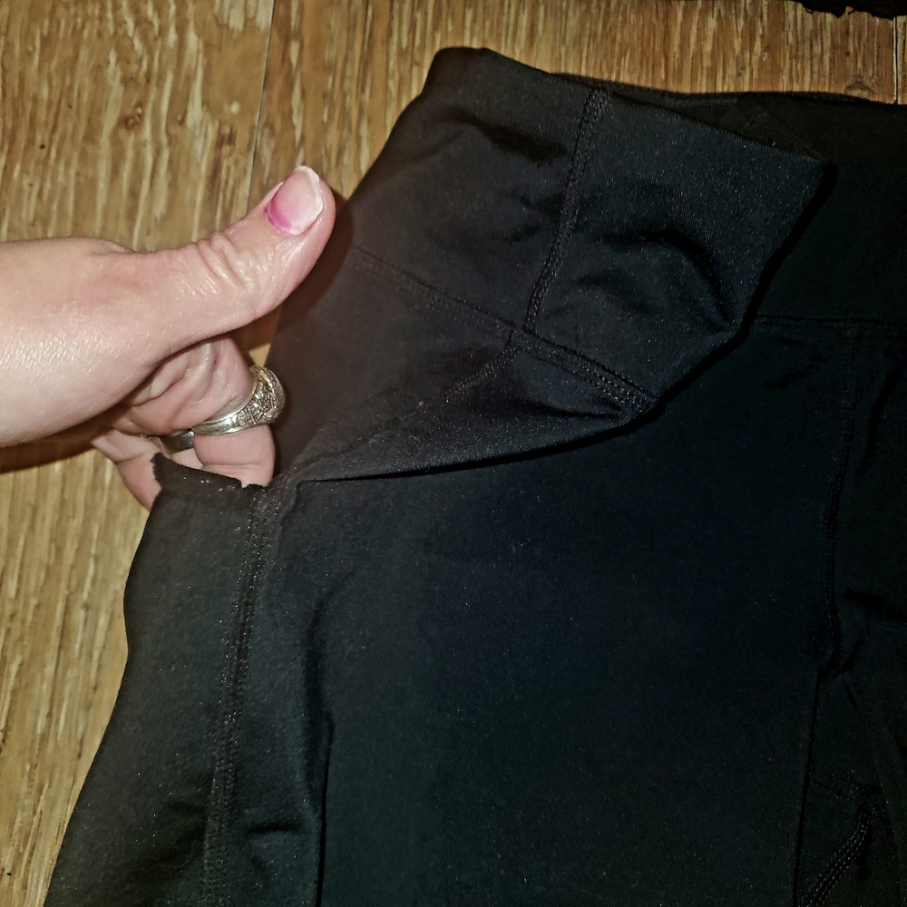 Nike Black Sports Bra and Leggings Set - Picture 4 of 13